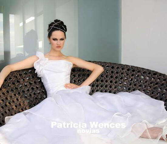 Vestido en doble organza de seda italiana. www.patriciawences.com.mx