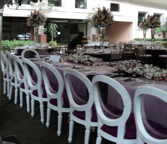 Montaje de mesas para el banquete de tu boda - Foto Gastro Uno Banquetes