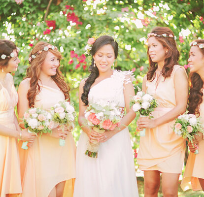 Las damas de boda ultra chic se lucen con vestidos color pastel