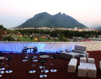 Hotel Holiday Inn Monterrey - Parque Fundidora