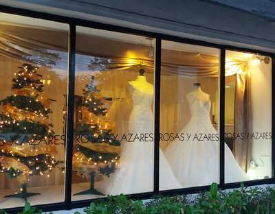 Rosas y Azares Bridal Boutique